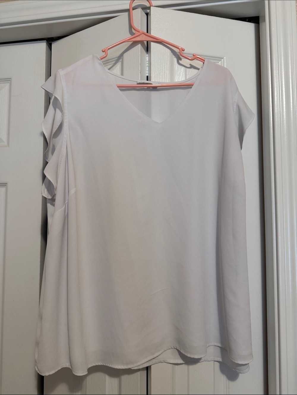 Calvin Klein White V-Neck Flutter Sleeve Blouse